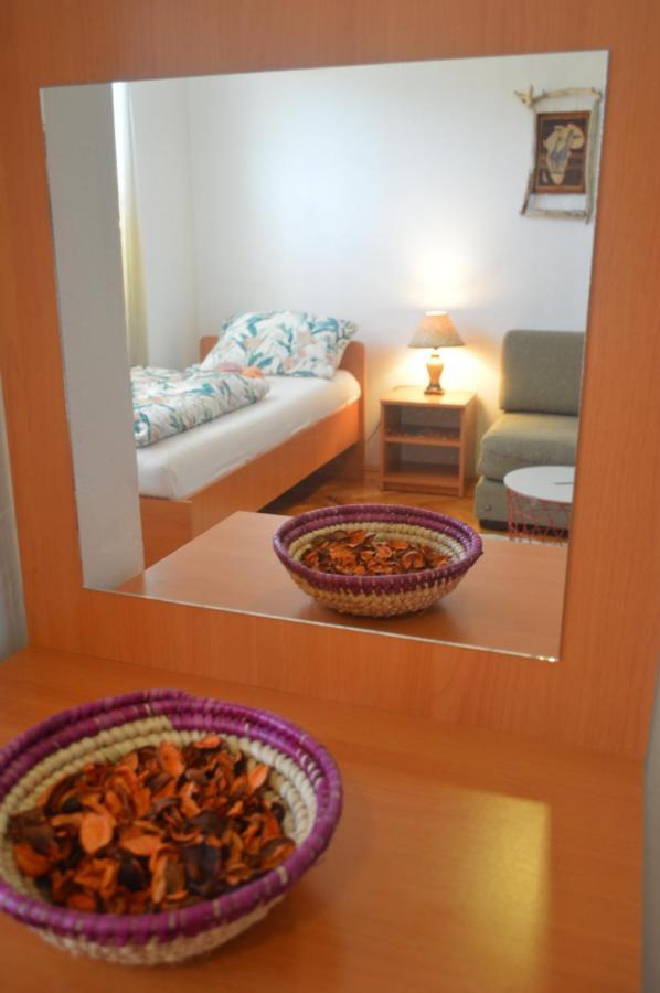 Apartmán Faris Donji Milanovac Exteriér fotografie